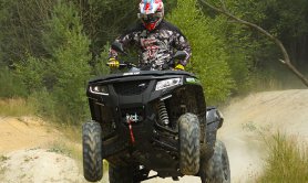xr700_blk_8-650x456.jpg